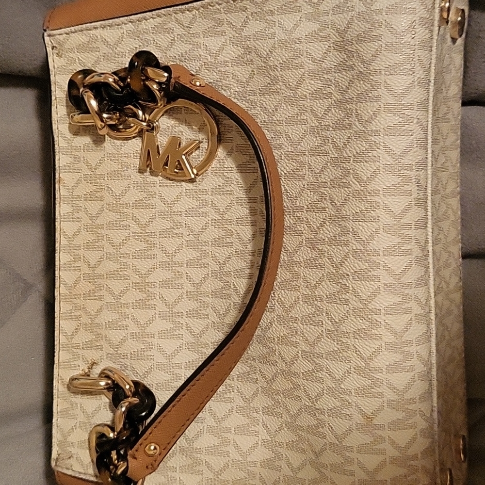 Michael Kors purse